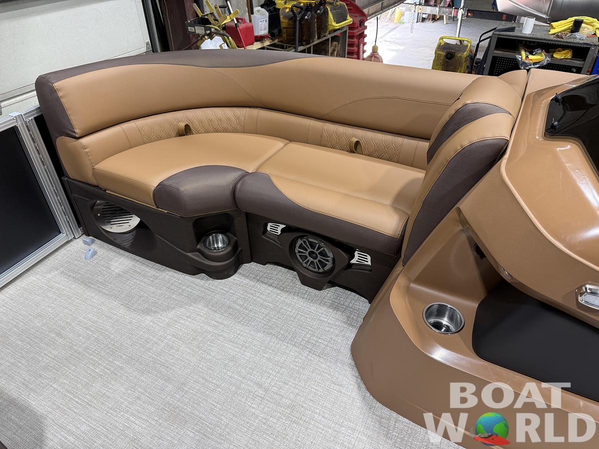 2026 Tahoe Pontoons LTZ 2385 Quad Lounge Shift SS