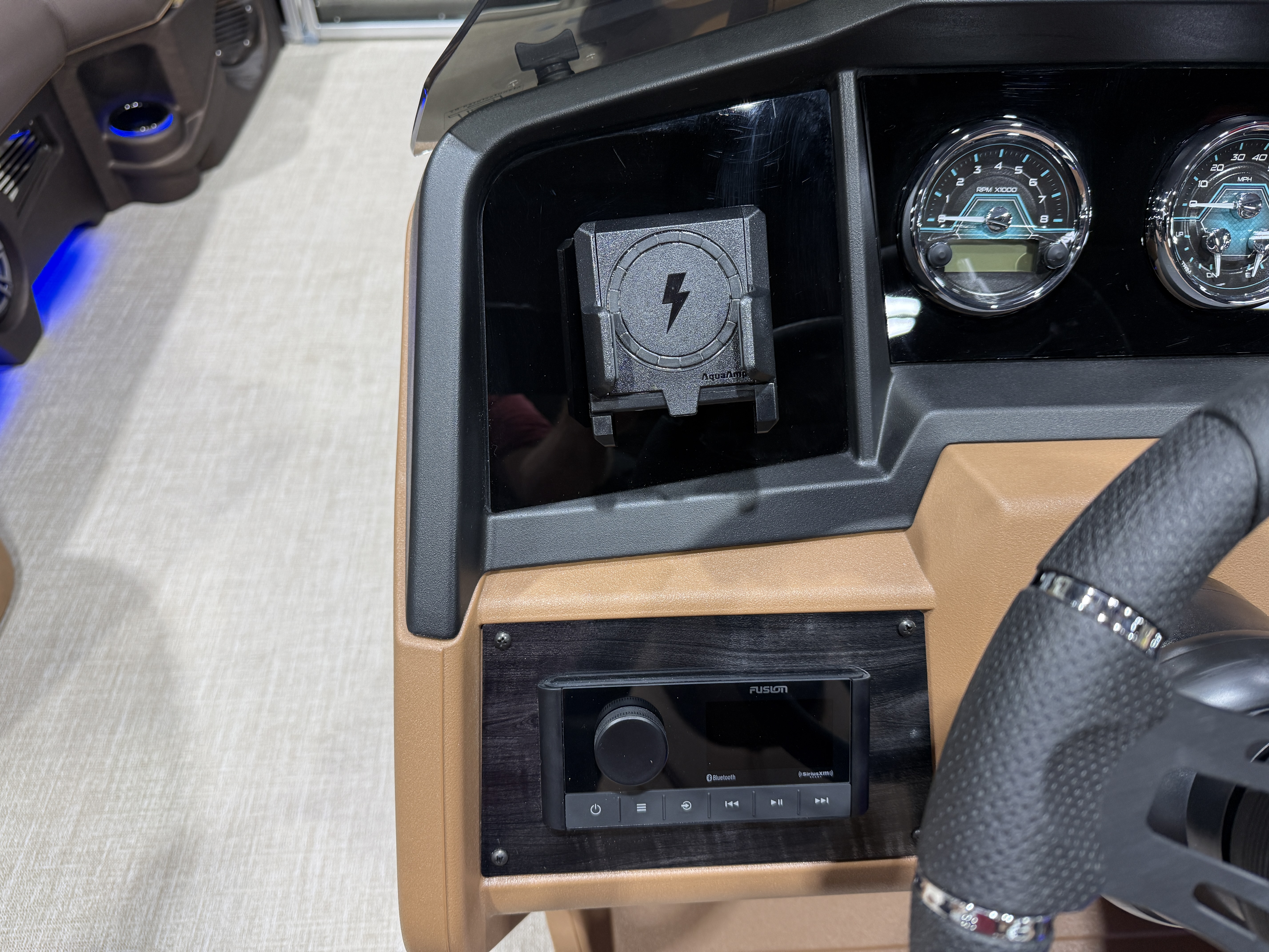 2027 Tahoe LTZ 2385 Elite Cruise & 4-Stroke $42995