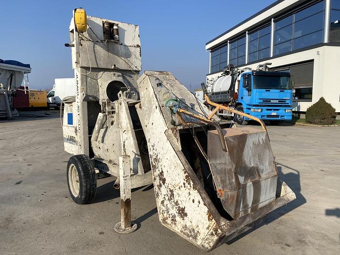 Usato 2001 JUMBO MST 300 BP