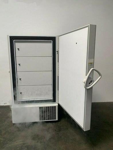 Used Thermo Scientific 5957 -86ºC Ultra Low Laboratory Freezer 23 Cu Ft 230V