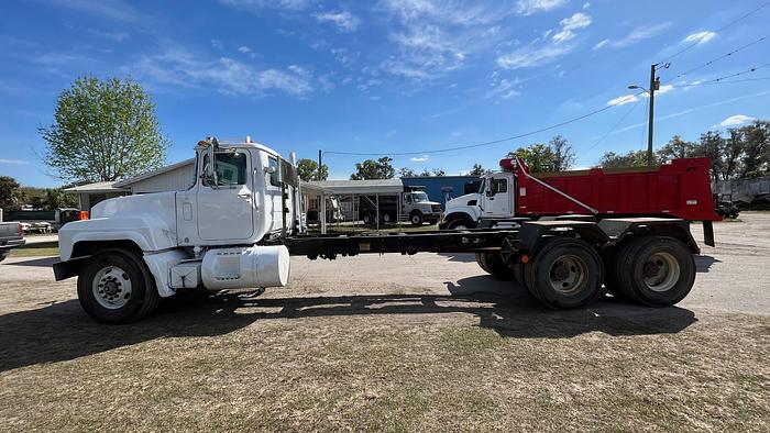 Used 2002 Mack RD688S Tandem-Axle Cab & Chassis