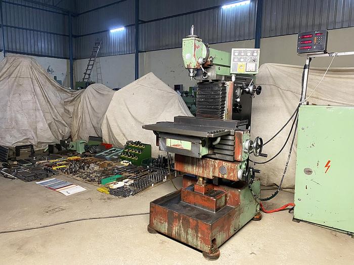 Used TOS FN 32 Tool Room Milling Machine