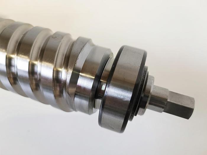 Geschliffener Präzisions Kugelgewindetrieb mit Lagern, D50 mm, 1143 mm, Steinmeyer, neu