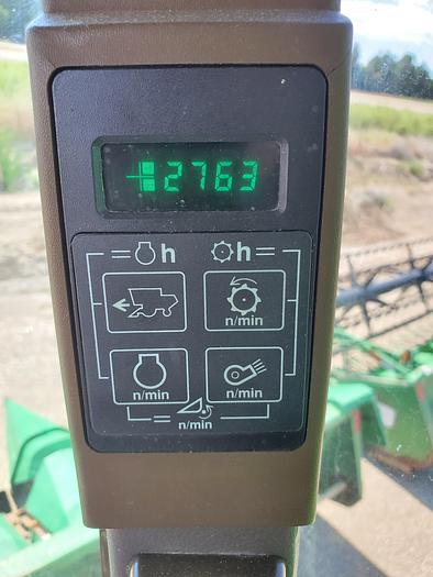 Used John Deere 9600 Combine w/ Corn + Grain Heads