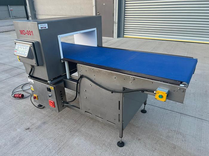 Used GORING KERR METAL DETECTOR