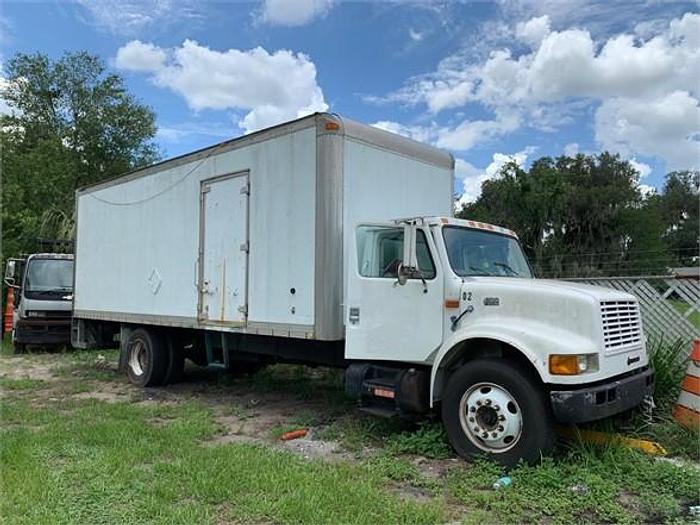 Used 2000 INTERNATIONAL 4700