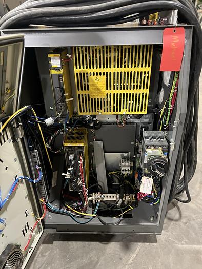 Used FANUC M900iA/260L, CLEANED AND TESTED, ONLY 2,910 HOURS