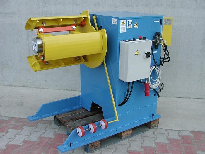 New F&P   3ton & 5ton Powered Decoilers  #3194