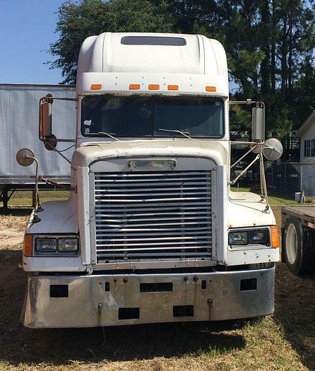 Used 1998 FREIGHTLINER FLD120