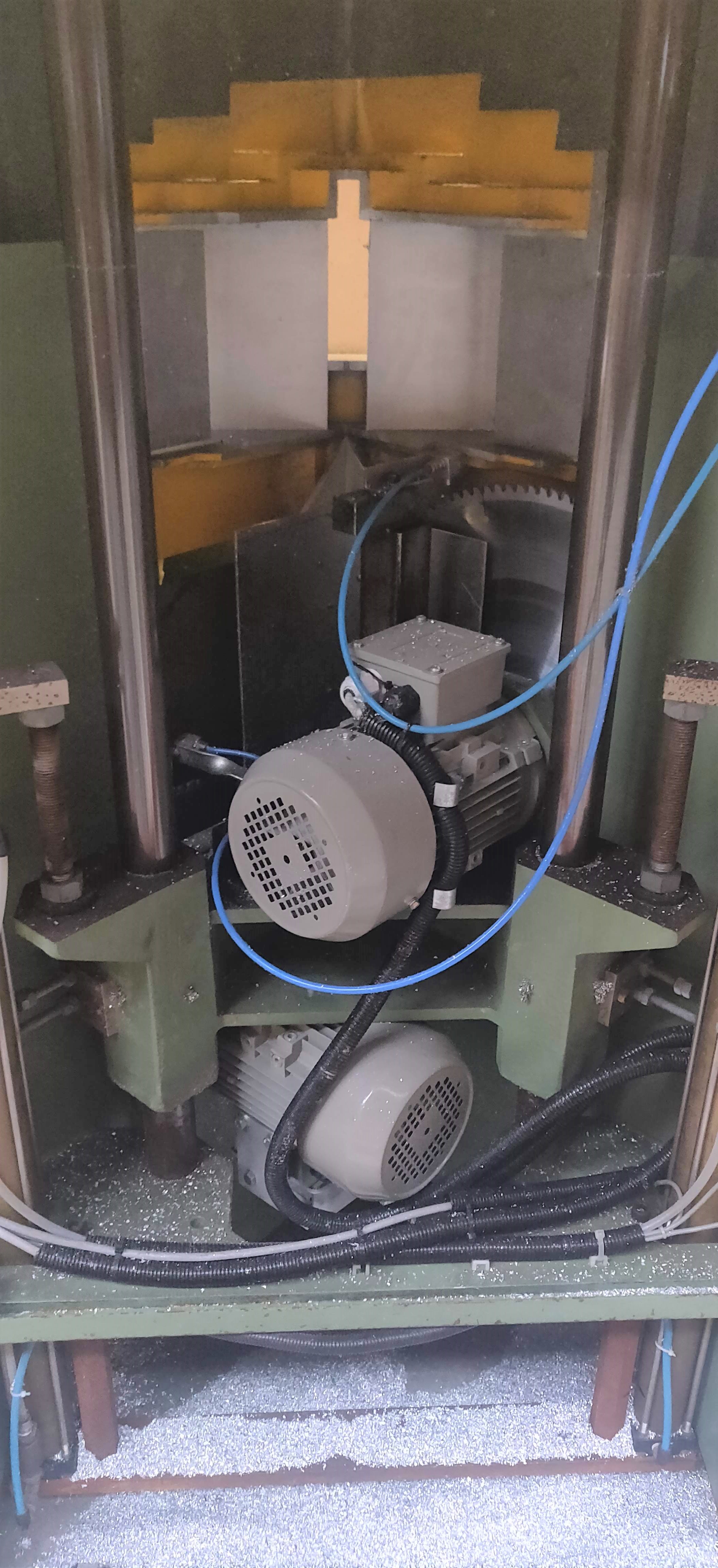 Usado SOENEN HENDRIK ZV12 - 1998