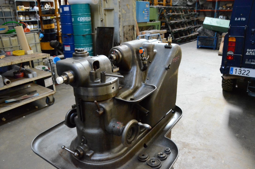 Used Gear Shaping Machine MIKRON 134 #4486