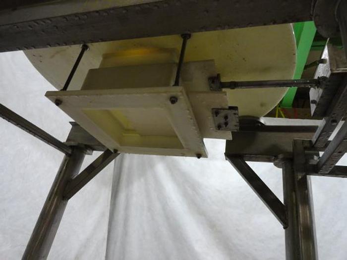 Used MTD Inc. Plastic Ingredient Tote; 250G