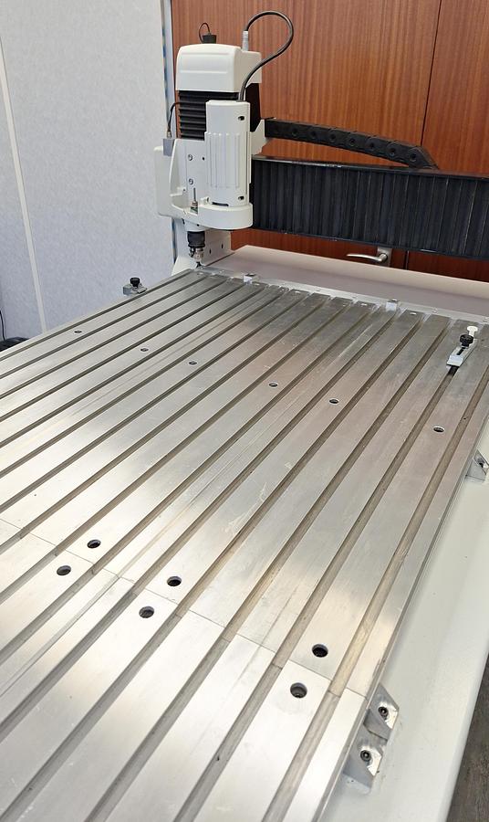 Used Gravotech IS8000XP Engraving Machine