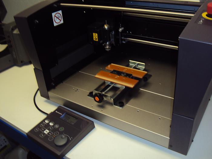 Roland DE-3 with vice unit