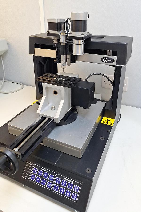 Used Umarq CX5 Engraving Machine