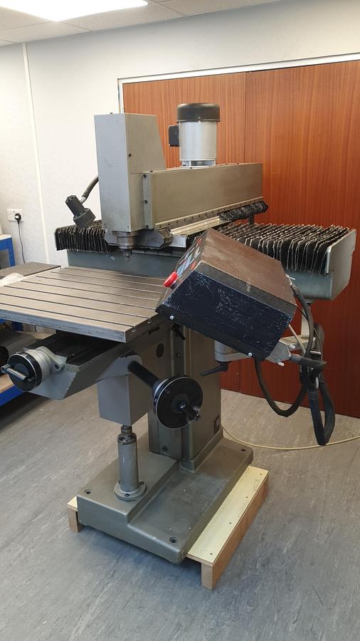 Used Newing Hall Milgrav Engraving Machine