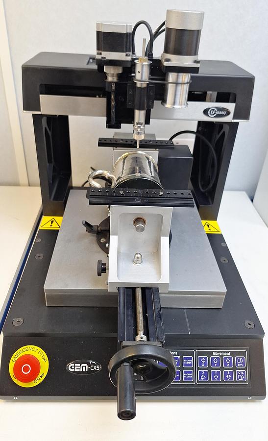 Used Umarq CX5 Engraving Machine