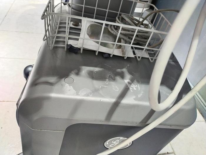 Gebraucht GE LOGIQ e tragbare Ultraschallgerät inkl. 3 Sonden und Mitsubishi P93 Drucker
