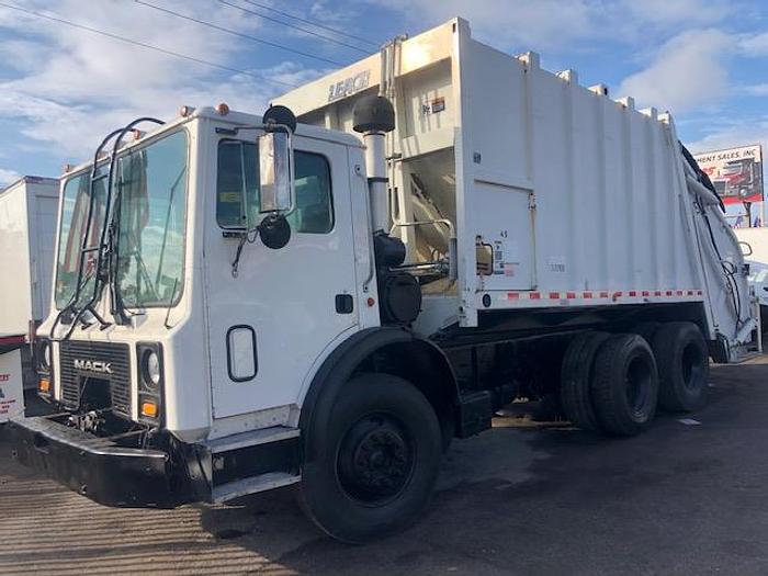 Used 2007 MACK MR 688S REAR LOADER GARBAGE TRUCK