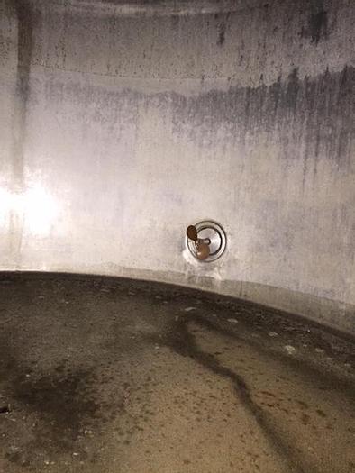 Used 28 m3 upright stainless steel tank.
