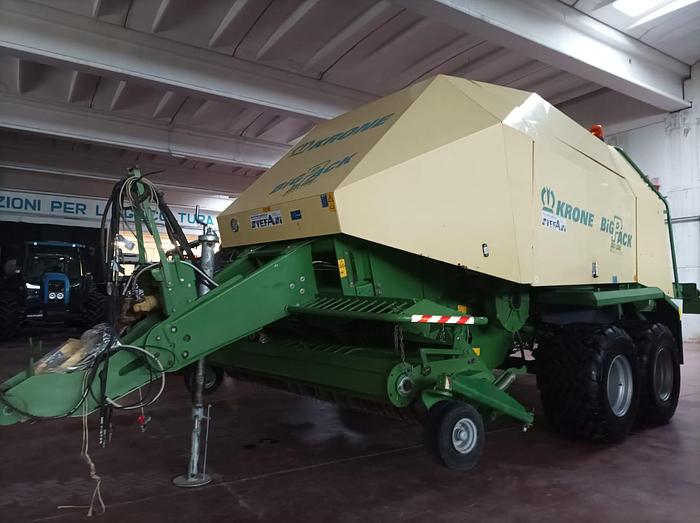 Usato 2004 Krone Big Pack 128 VFS Multicut