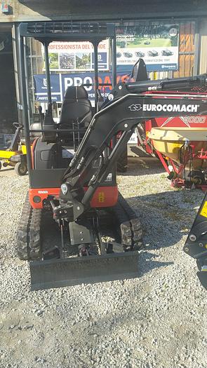 Usato 2022 Eurocomach  ES 18 ZT cingoli in gomma