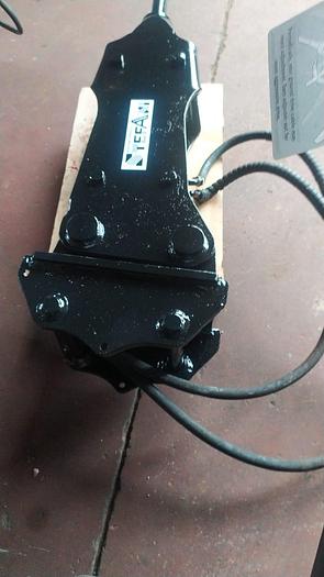 Used Martello pneumatico per mini escavatori 15 - 25 q