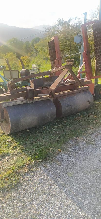 Used Fabbricazione artigianale 300/50