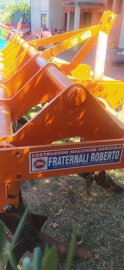 Used Ripuntatore a 7 vanghe Fraternali 300