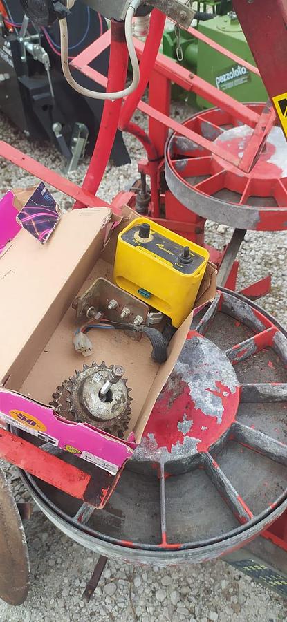 Used Piantapatate Carlotti a 2 file con microgranulatore