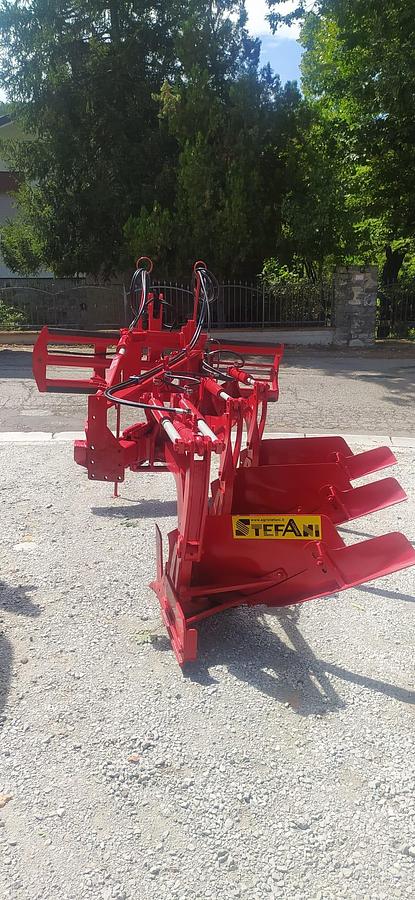 Used Aratro trivomere Entro/Fuori solco   2005 Sider.man  AM3VI+ BEFMI