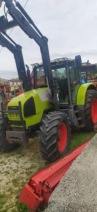 Used Trattore Claas Ares 616 con caricatore frontale