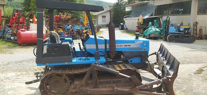 Usato trattore a Cingoli con apripista Argnani e Monti, Landini Trekker 85