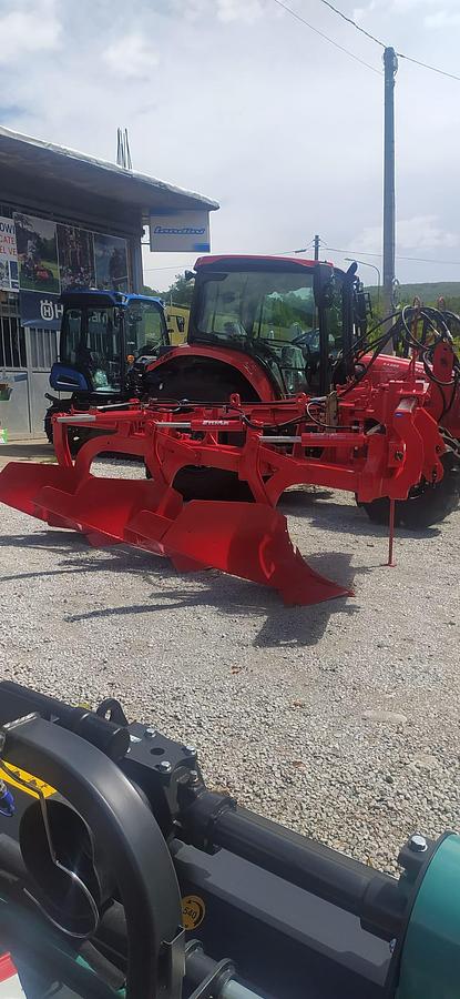 Used Aratro trivomere Entro/Fuori solco   2005 Sider.man  AM3VI+ BEFMI