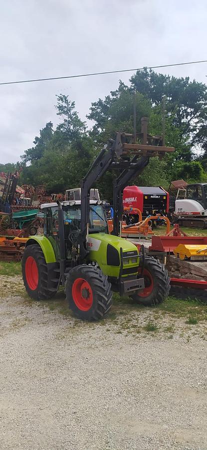 Used Trattore Claas Ares 616 con caricatore frontale