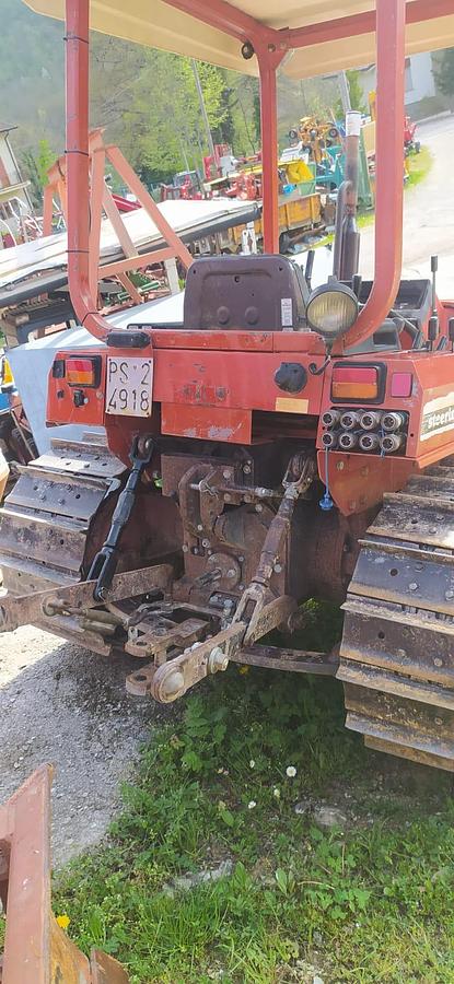 Usato Trattore cingolato New Holland 82 85 montagna