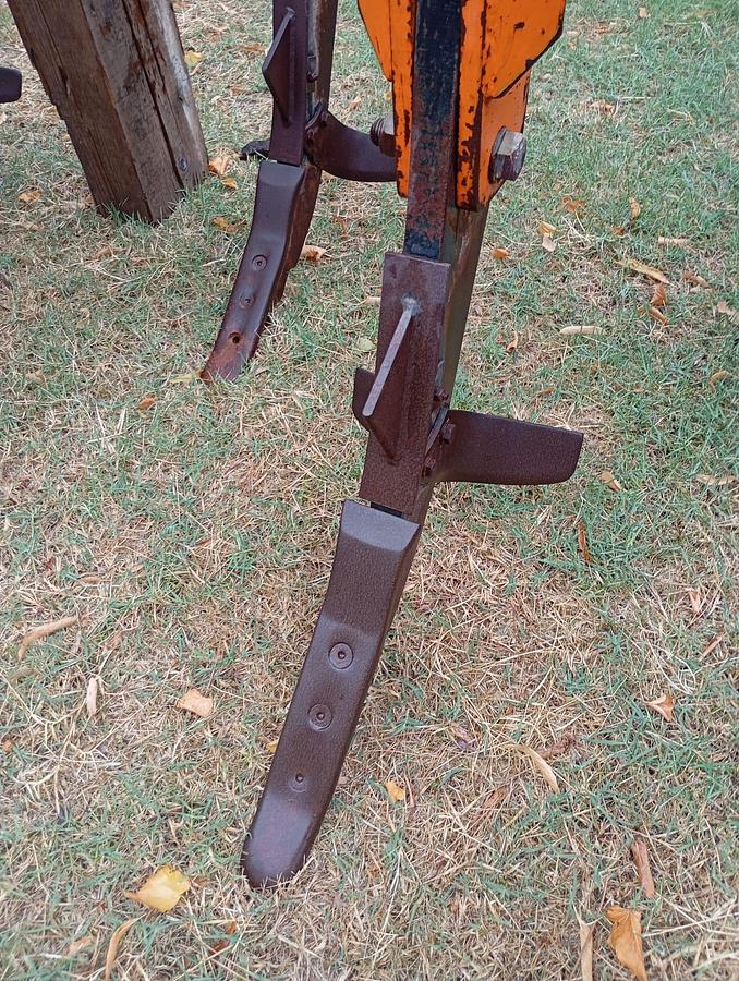 Used Ripuntatore a 7 vanghe Fraternali 300