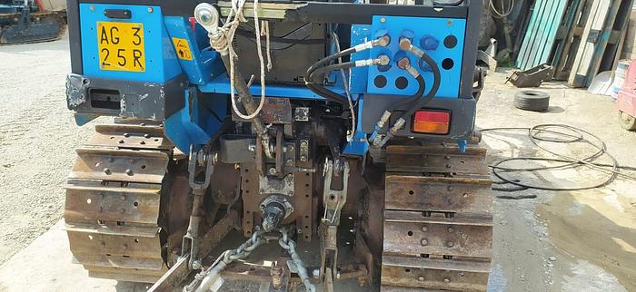 Usato trattore a Cingoli con apripista Argnani e Monti, Landini Trekker 85