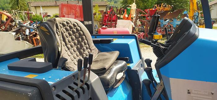 Usato trattore a Cingoli con apripista Argnani e Monti, Landini Trekker 85