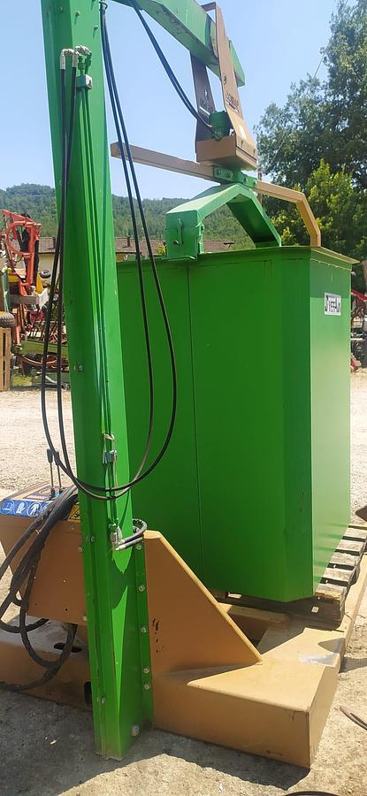Used Bancalatrice per confezionamento legna da ardere