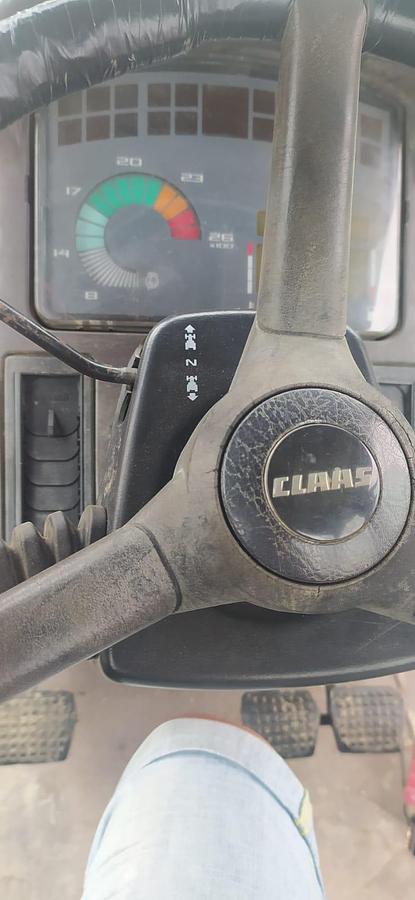 Used Trattore Claas Ares 616 con caricatore frontale