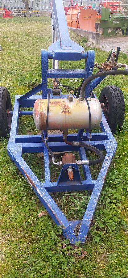 Used gru trainata