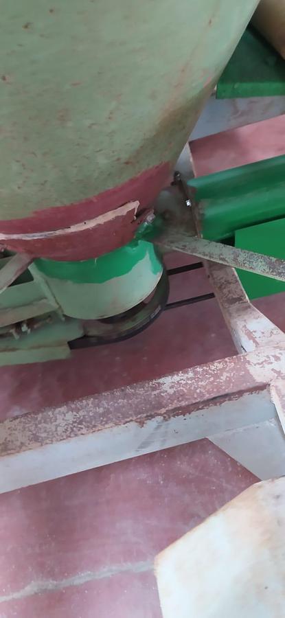 Usato Molino miscelatore Carrellato Musso M 70