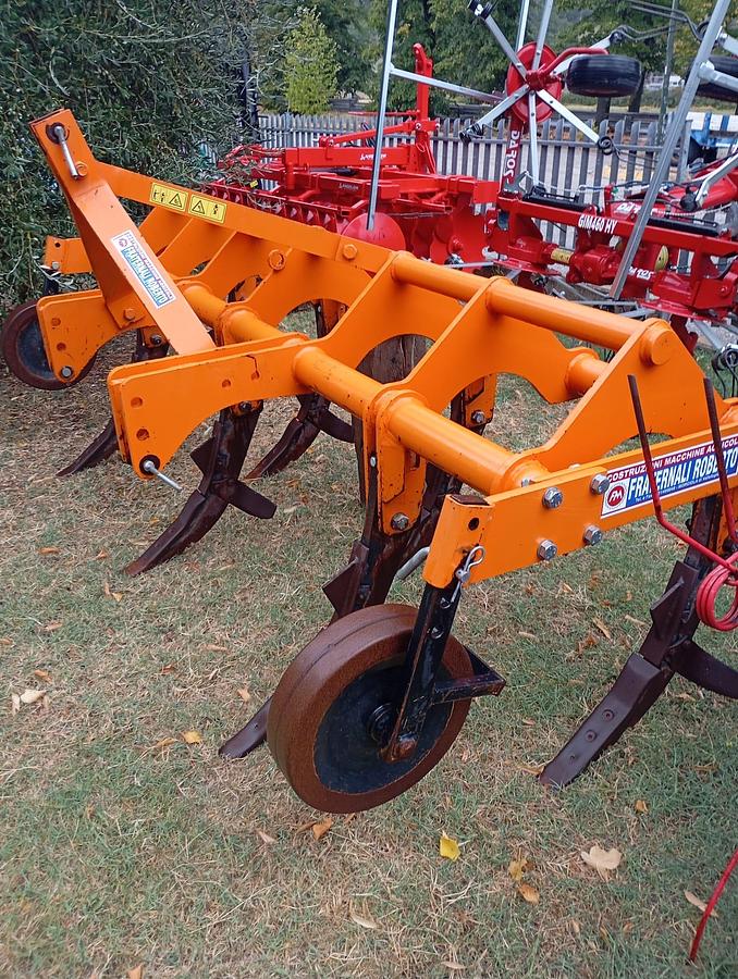 Used Ripuntatore a 7 vanghe Fraternali 300