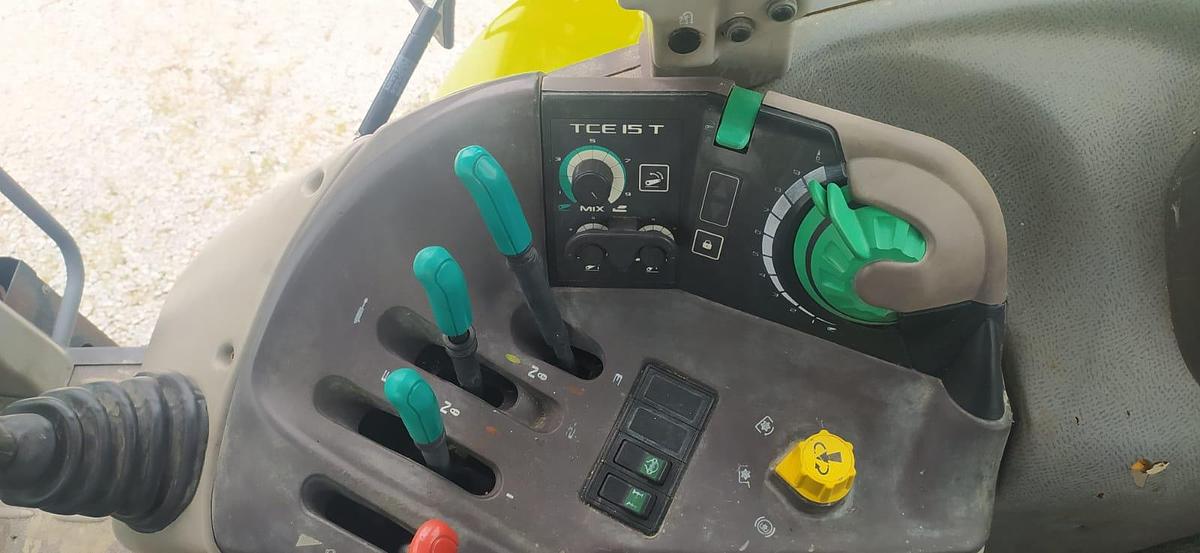 Used Trattore Claas Ares 616 con caricatore frontale