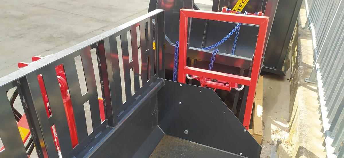 2025 AR Paletta multiuso Carica legna idraulica CBI