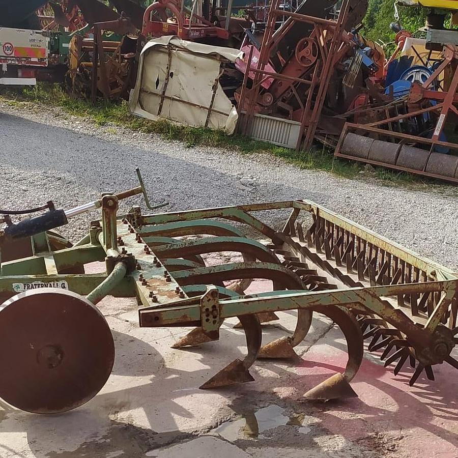 Used Estirpatore carrellato Fraternali G 220 cm larghezza