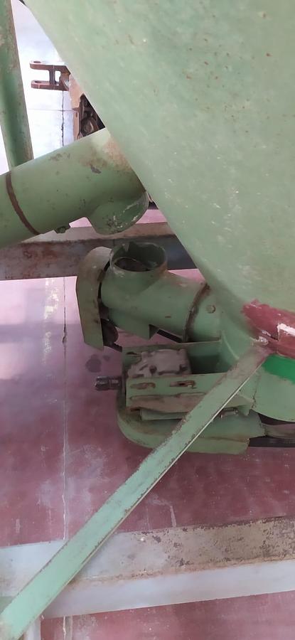 Usato Molino miscelatore Carrellato Musso M 70
