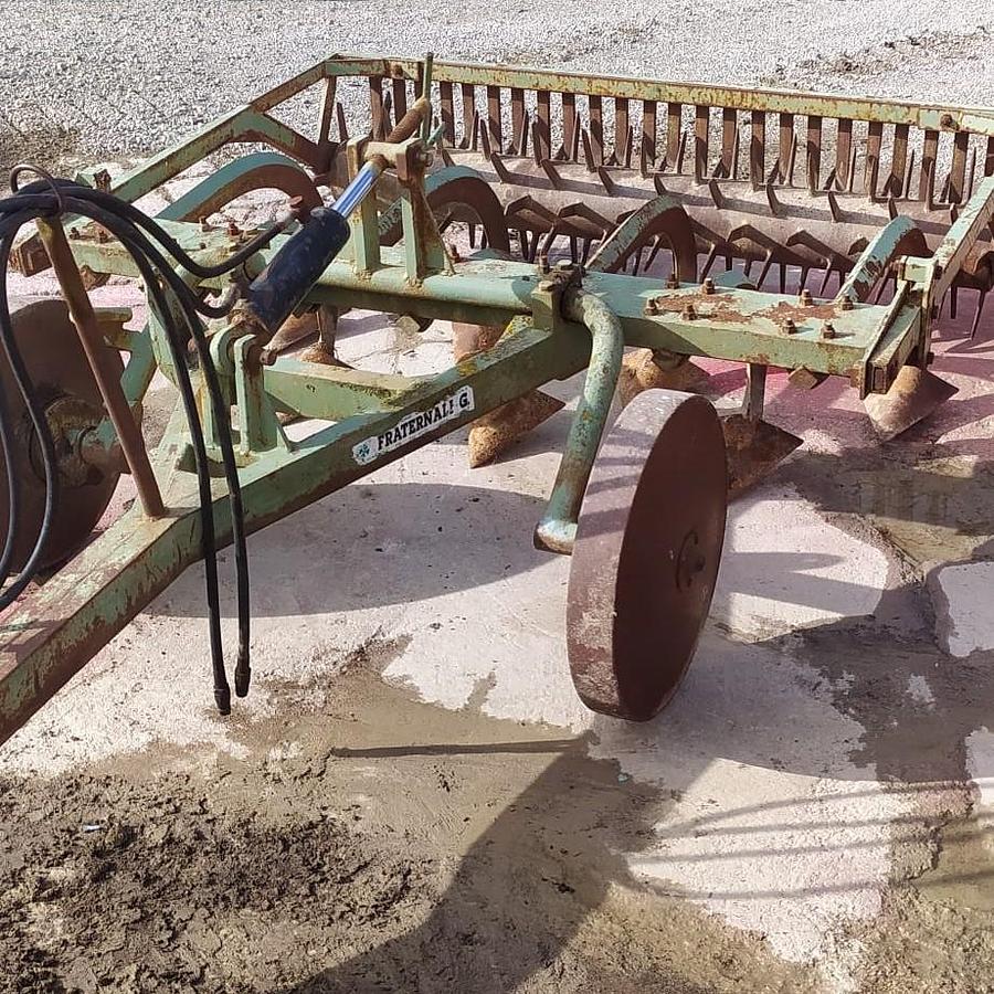 Used Estirpatore carrellato Fraternali G 220 cm larghezza
