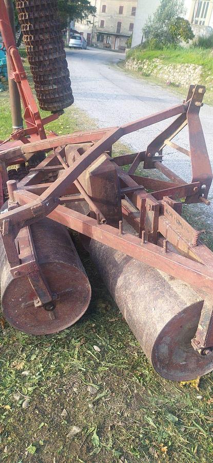 Used Fabbricazione artigianale 300/50